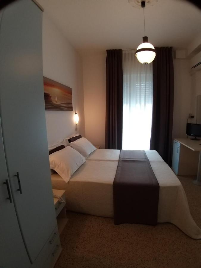 Hotel Ideal Rimini Dış mekan fotoğraf