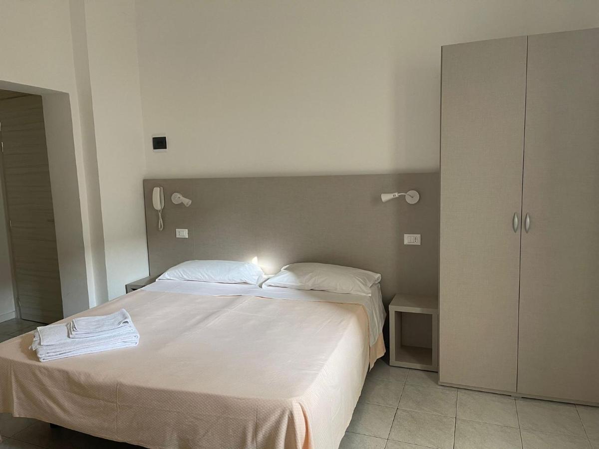 Hotel Ideal Rimini Dış mekan fotoğraf