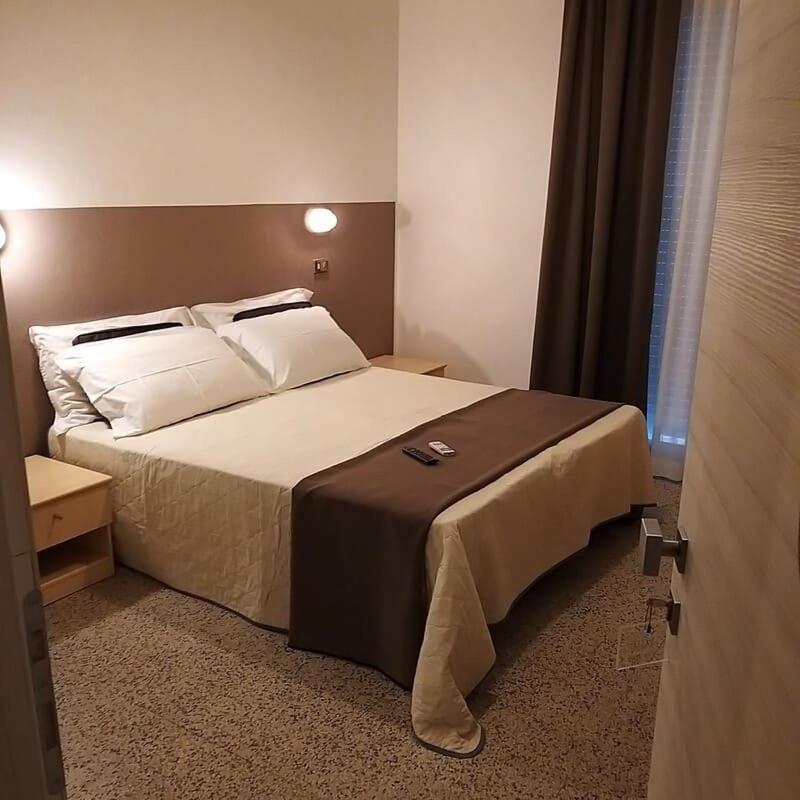 Hotel Ideal Rimini Dış mekan fotoğraf
