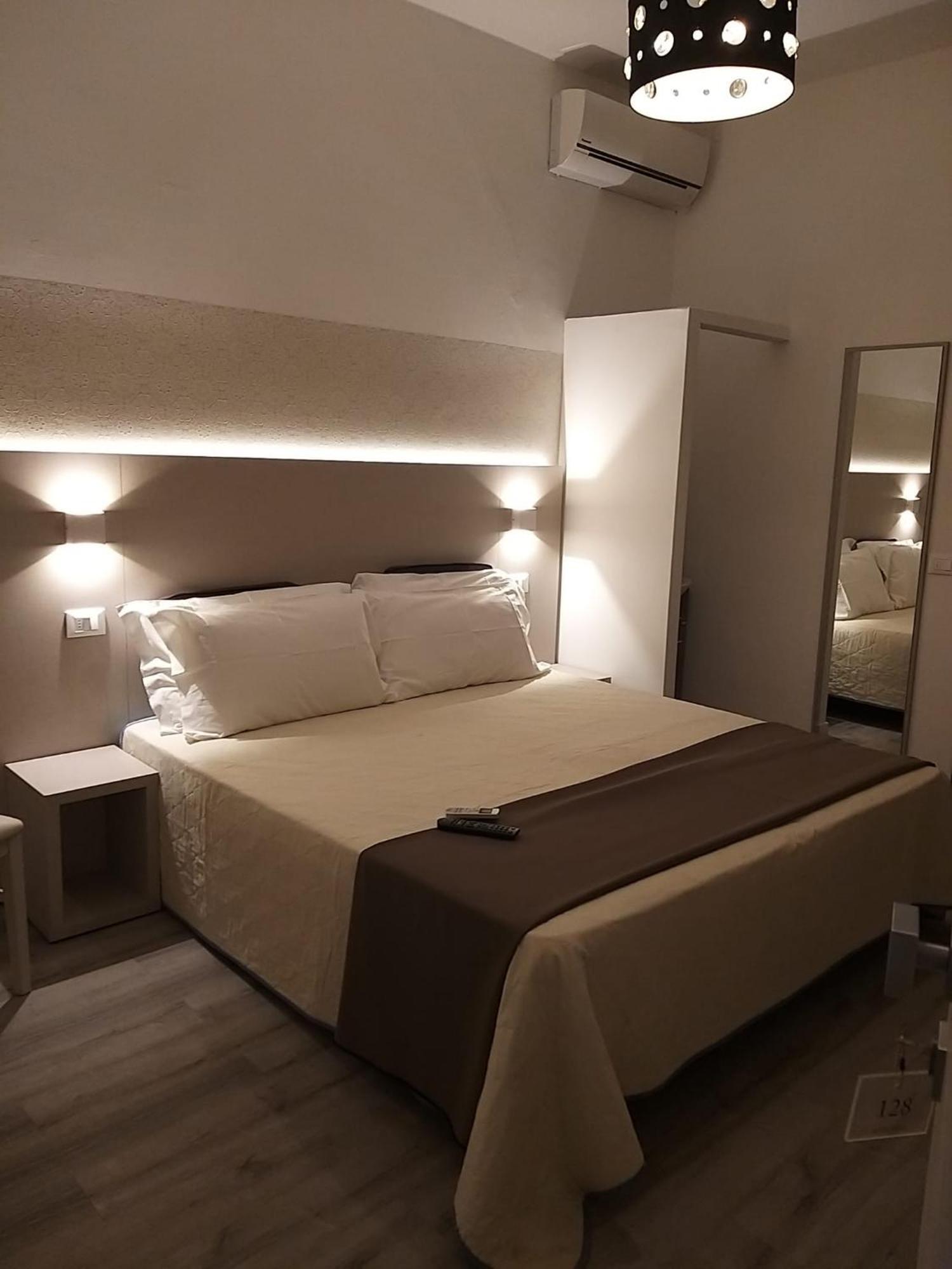 Hotel Ideal Rimini Dış mekan fotoğraf