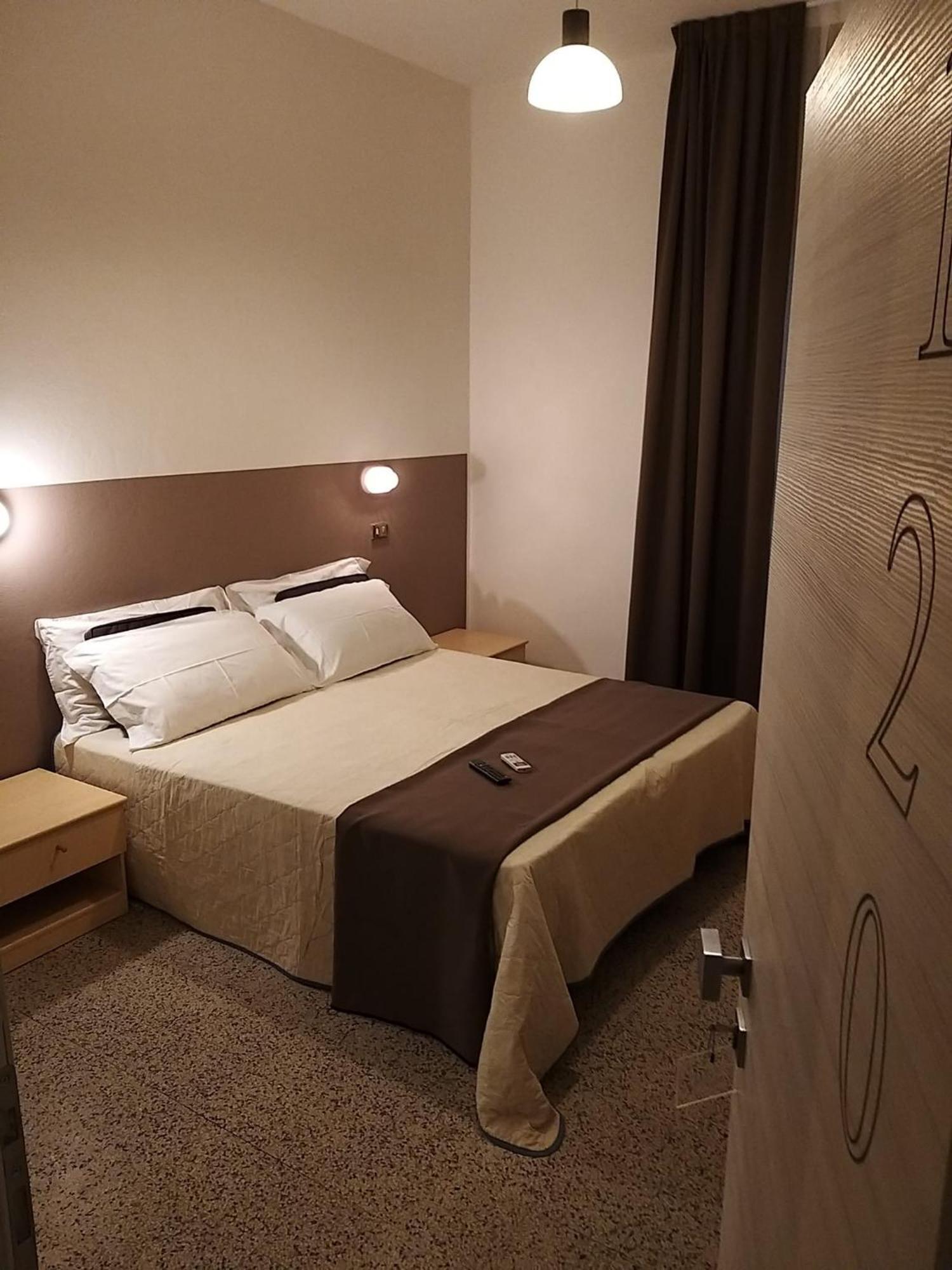 Hotel Ideal Rimini Dış mekan fotoğraf