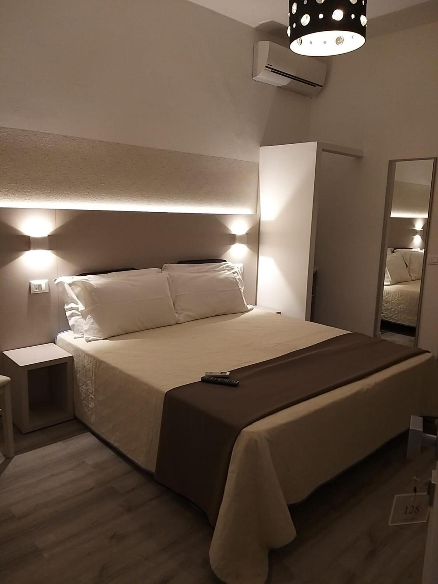 Hotel Ideal Rimini Dış mekan fotoğraf